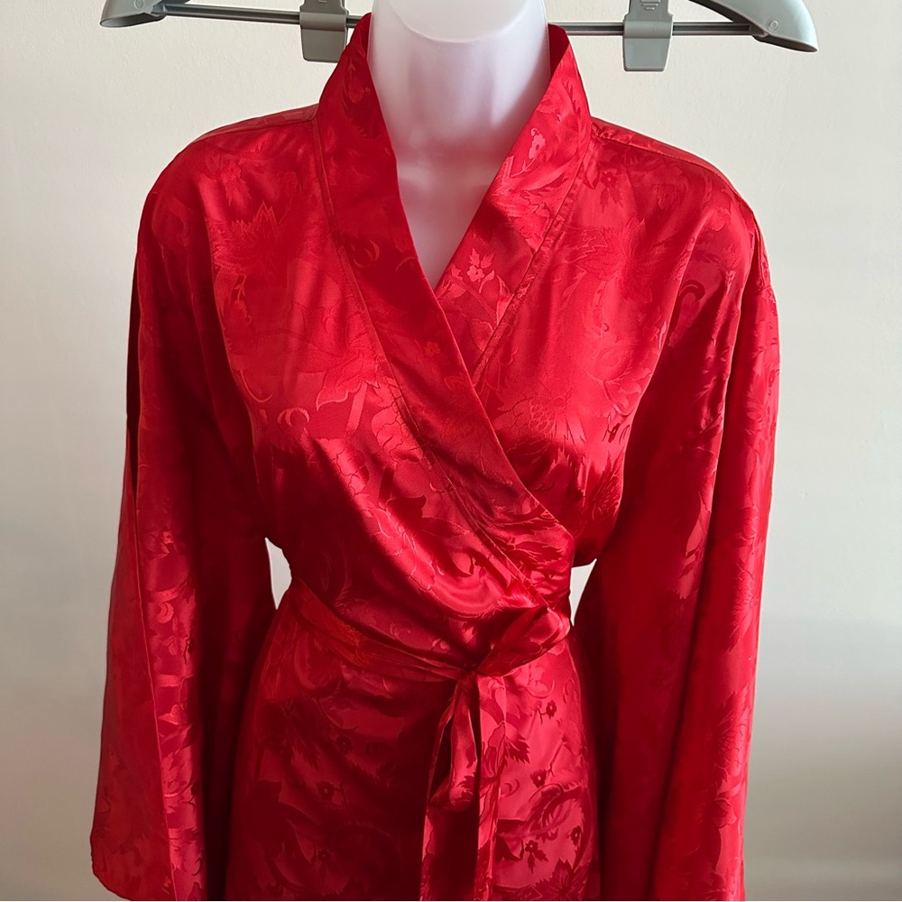 Long Sleeved Red Kimono Robe Japanese Made - Picture 3 of 6